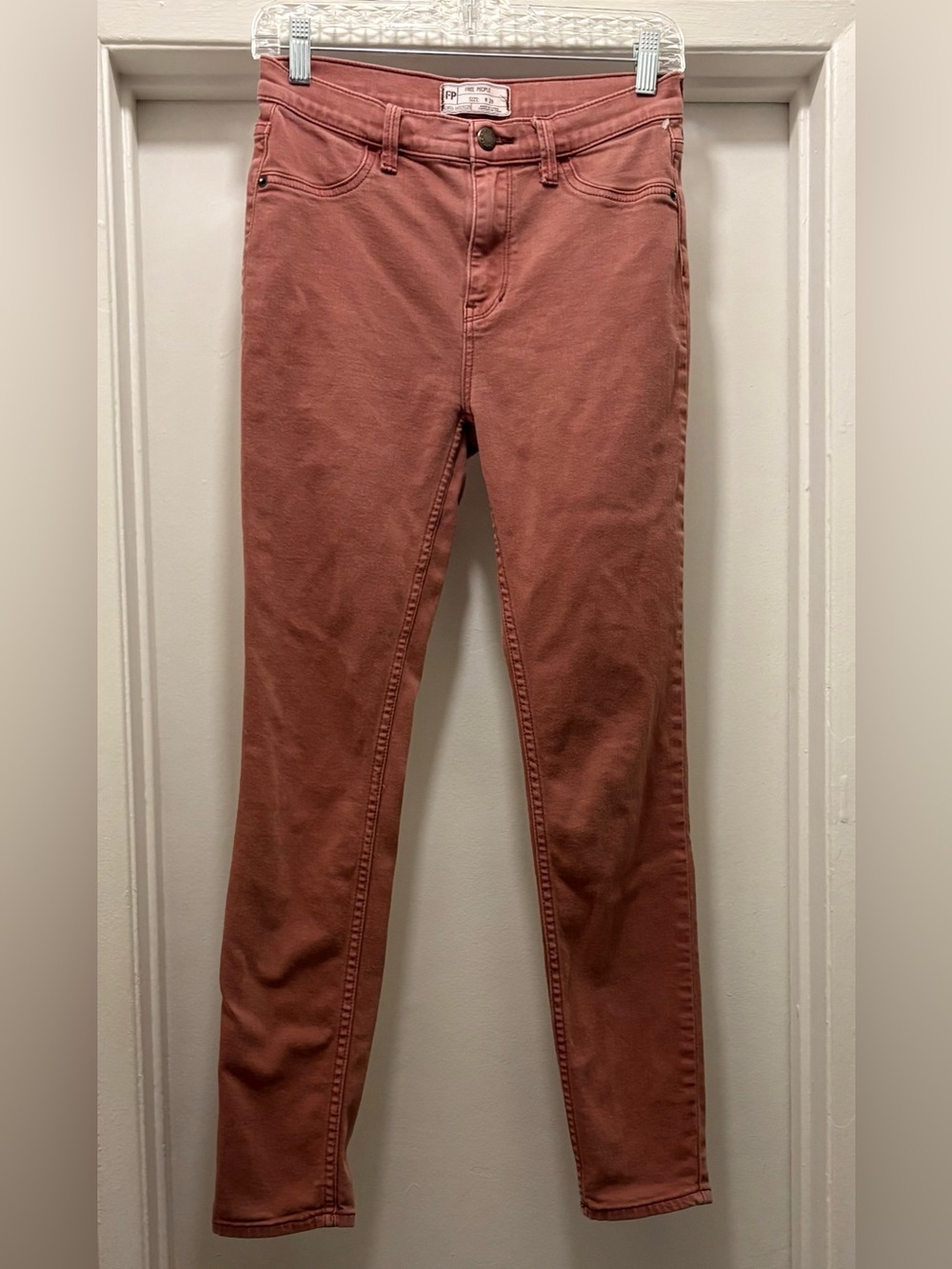 Free People Skinny Leg Ankle Faded Jeans in Rust Pink Women’s 28 Grunge,90s,boho - Picture 2 of 9